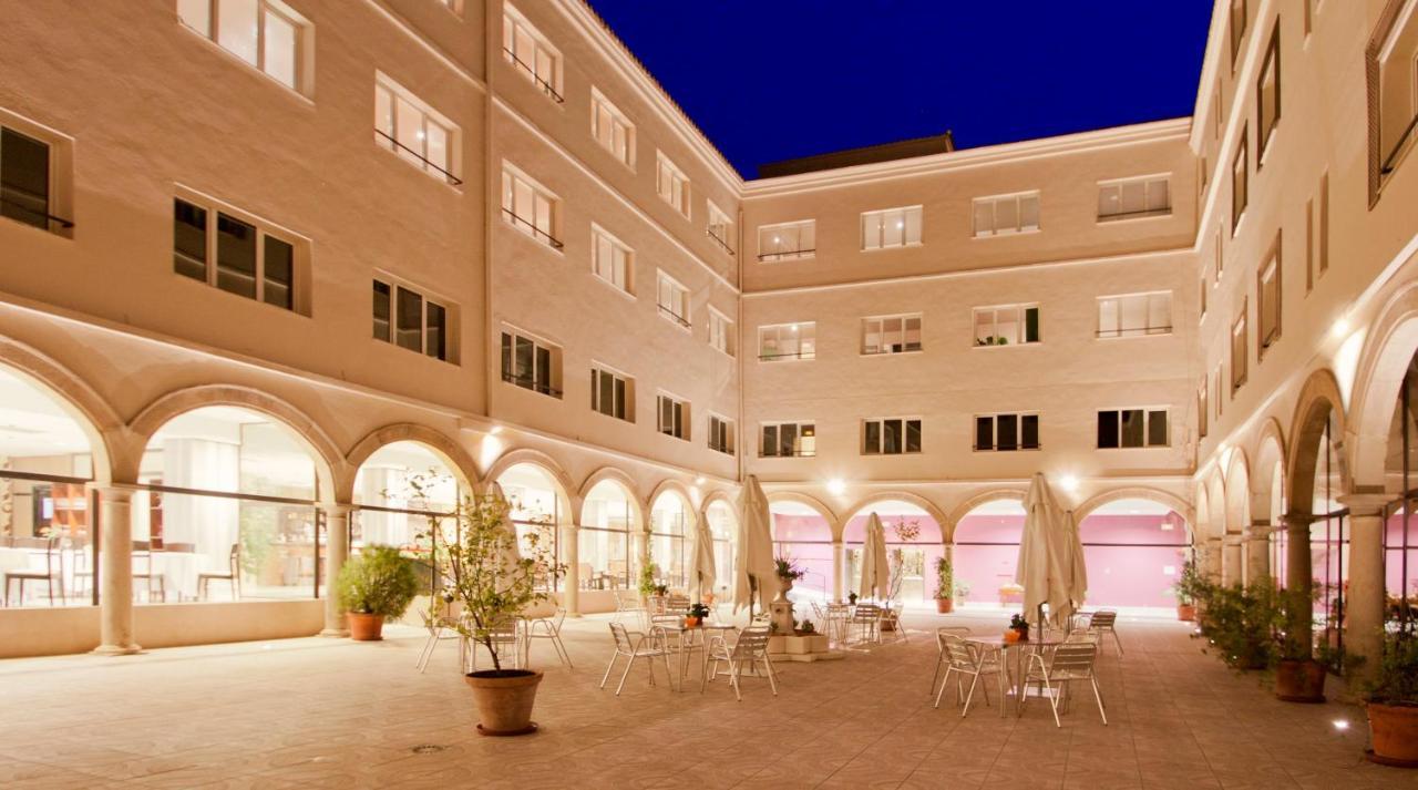 Trh Ciudad De Hotel Baeza